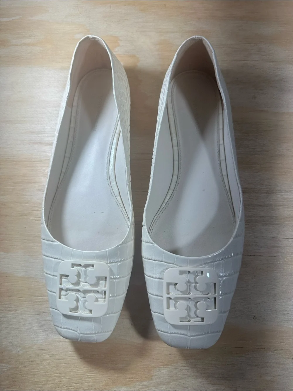 Tory Burch Cream Croc-Embossed Logo Ballet Flats Women’s Size 10.5
